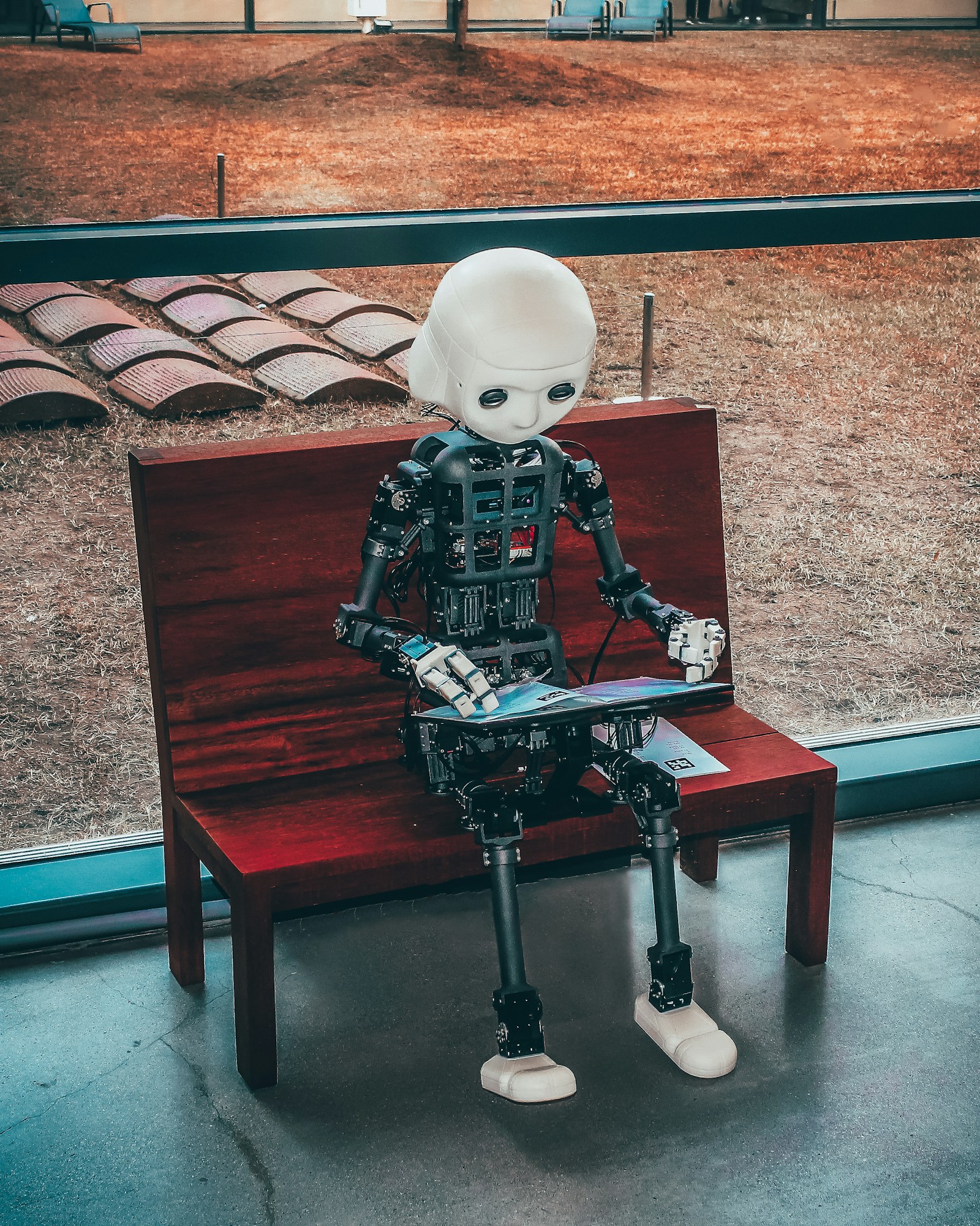 AI Chatbot vs Human Support: Cost and Customer